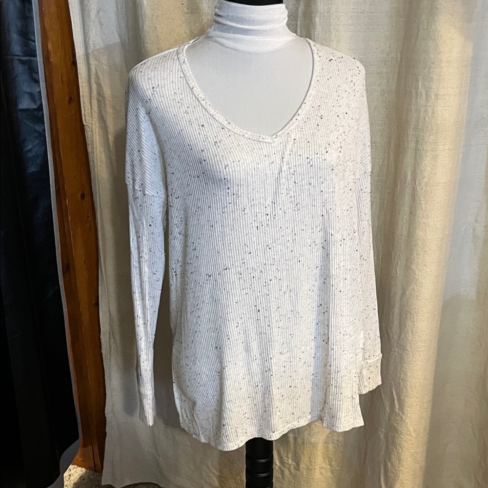 American Eagle Outfitters White Speckled Long Sleeve Top